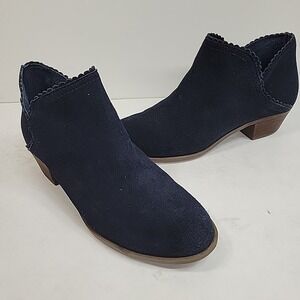 Crown & Ivy Keegan Booties Suede Navy Size 7.5 Low 1 Inch Heel Gold Side Zip